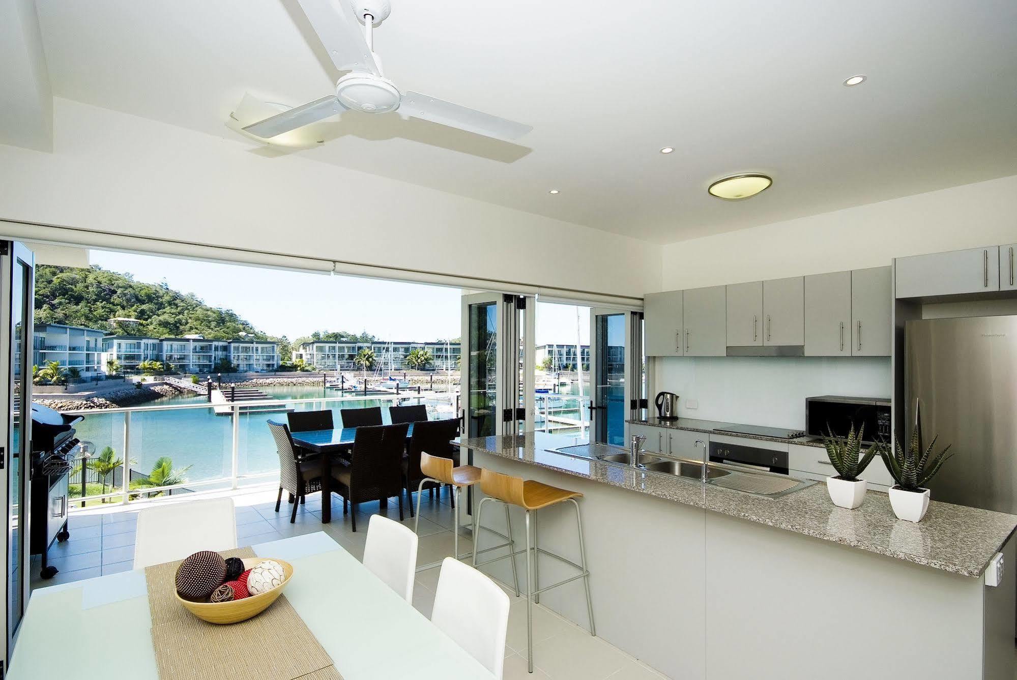 Beachside Magnetic Harbour Apartments Nelly Bay Exteriér fotografie